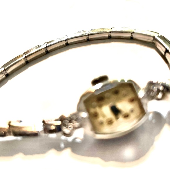 Vintage Hamilton 14-k white gold ladies wrist watch, great condition main image 4